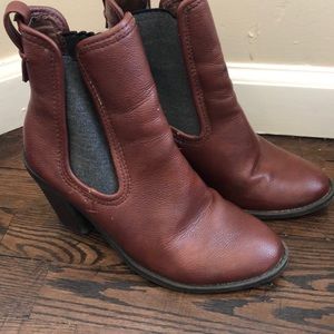 Heeled Chelsea Boots